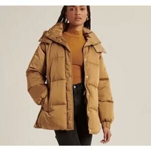 Abercrombie & Fitch SZ M The A & F Ultra Collection Hooded Mid Puffer Coat NWT